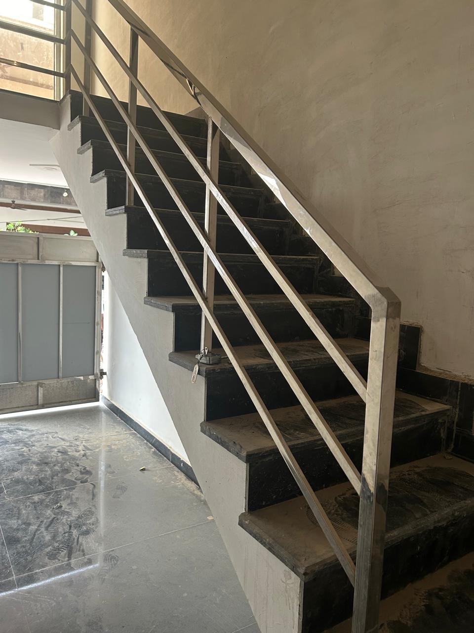 Independant House for Sell In Dayalbagh